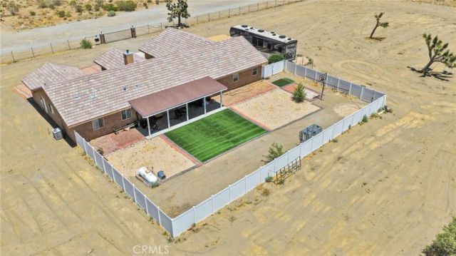 3677 Arcadia, Phelan, CA 92371