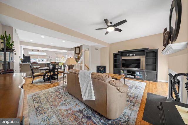 201 S THOMAS LN S, Newark, DE 19711