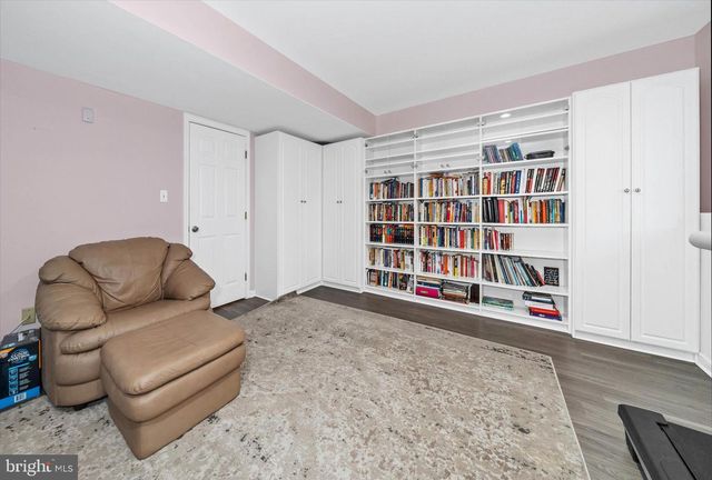 201 S THOMAS LN S, Newark, DE 19711