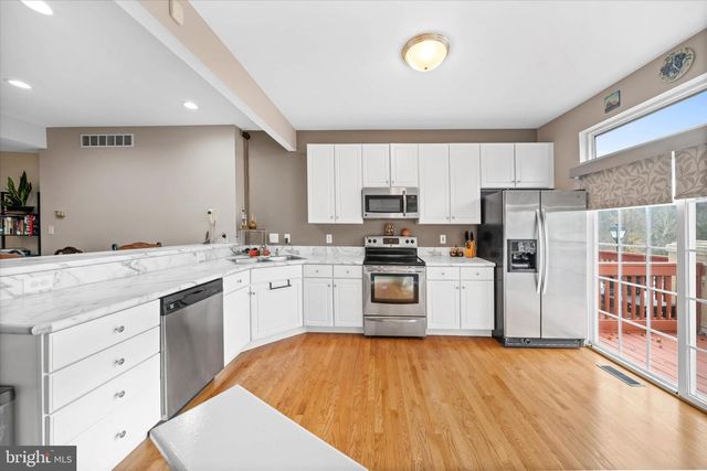 201 S THOMAS LN S, Newark, DE 19711