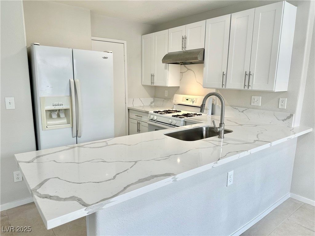 2525 Sierra Bello Avenue 103, Las Vegas, NV 89106