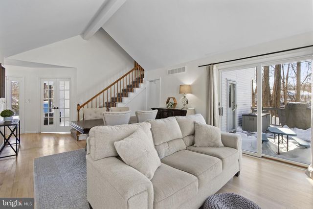 42 SABRE CT, Newark, DE 19702