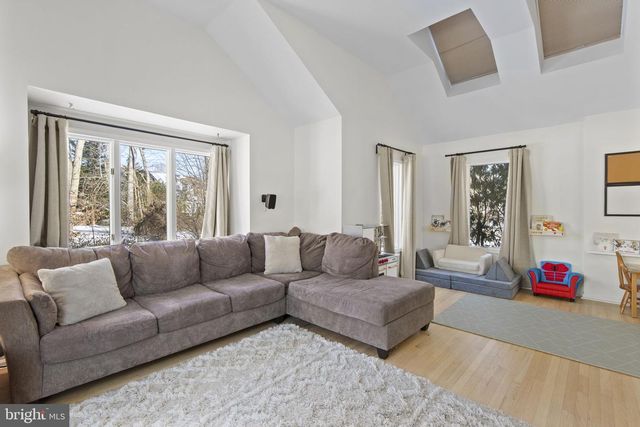 42 SABRE CT, Newark, DE 19702