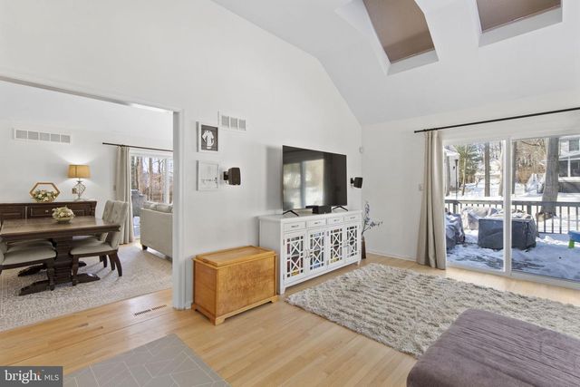 42 SABRE CT, Newark, DE 19702