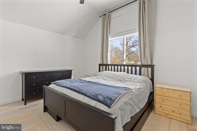 42 SABRE CT, Newark, DE 19702