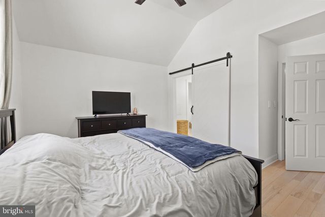 42 SABRE CT, Newark, DE 19702