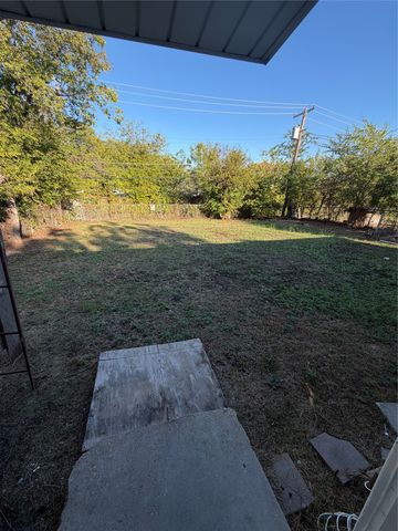 12220 Holt Drive, Dallas, TX 75218