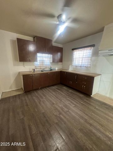 2502 W JEFFERSON Street, Phoenix, AZ 85009