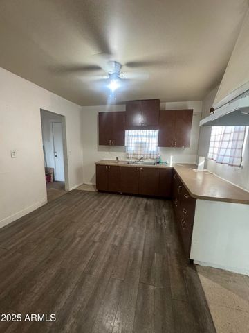 2502 W JEFFERSON Street, Phoenix, AZ 85009