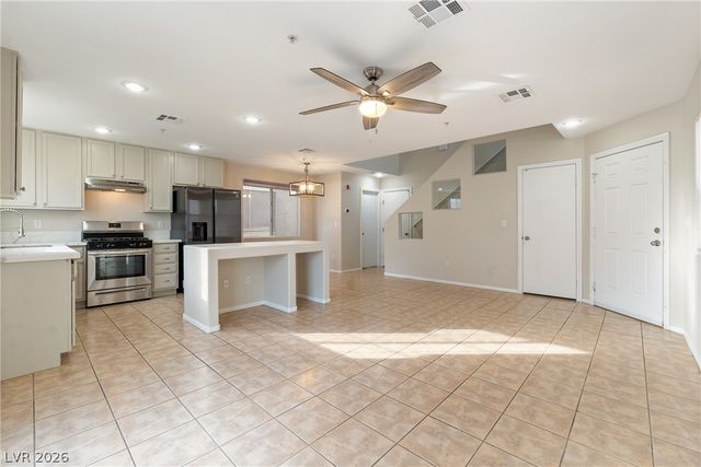 3211 Sunrise Cove Avenue, North Las Vegas, NV 89031