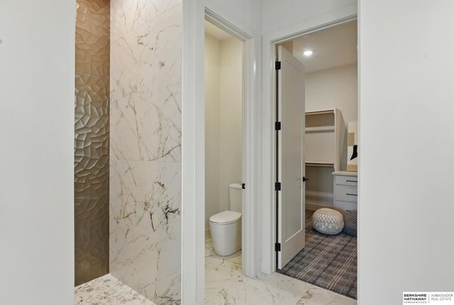 6511 Garvin Street, Omaha, NE 68152