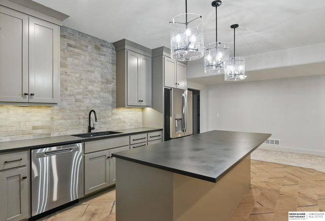 6511 Garvin Street, Omaha, NE 68152