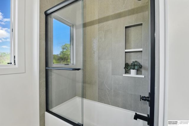 6511 Garvin Street, Omaha, NE 68152