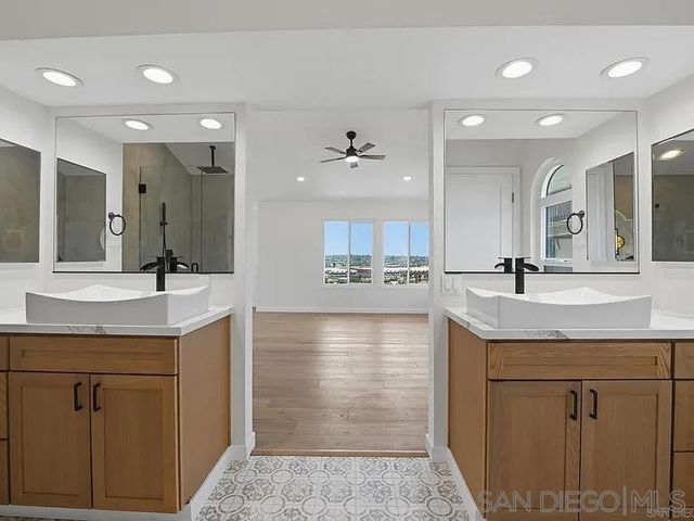 4008 Ampudia St, San Diego, CA 92110