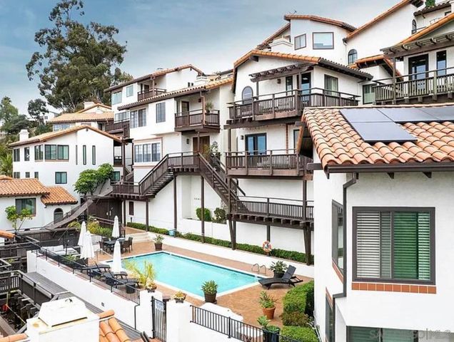 4008 Ampudia St, San Diego, CA 92110