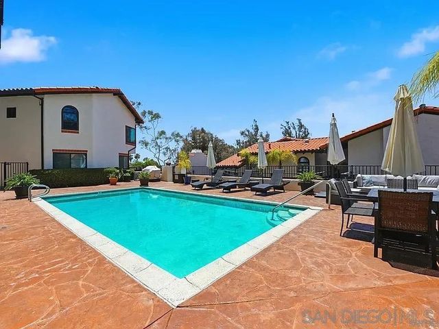 4008 Ampudia St, San Diego, CA 92110
