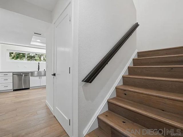 4008 Ampudia St, San Diego, CA 92110