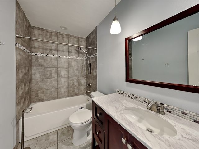 5053 Ashlock Drive, The Colony, TX 75056