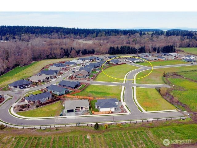 81 Cambridge Terrace, Sequim, WA 98382