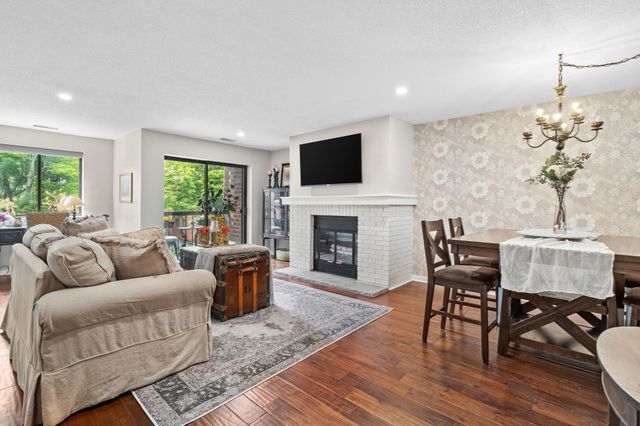 666 Main St 310, Winchester, MA 01890