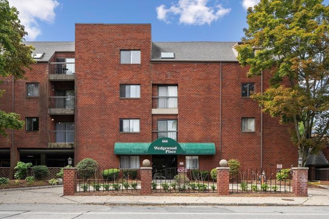 666 Main St 310, Winchester, MA 01890