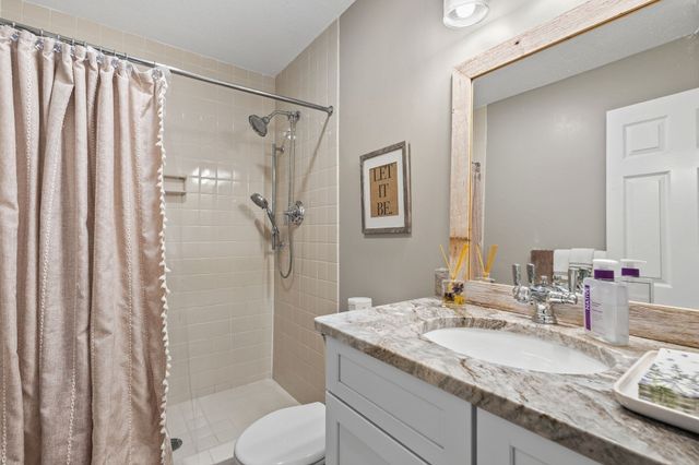 666 Main St 310, Winchester, MA 01890