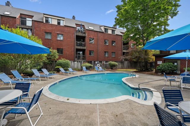 666 Main St 310, Winchester, MA 01890
