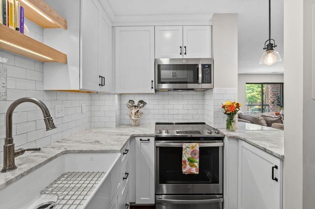 666 Main St 310, Winchester, MA 01890