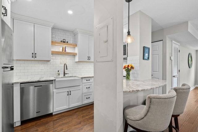 666 Main St 310, Winchester, MA 01890