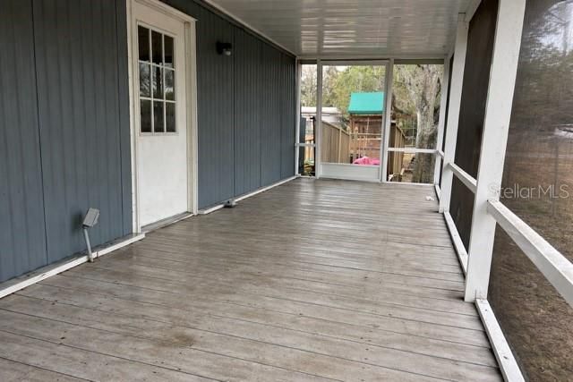 8719 S MEADOWVIEW CIRCLE, Tampa, FL 33625