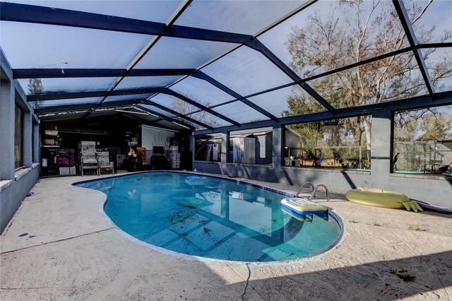 8719 S MEADOWVIEW CIRCLE, Tampa, FL 33625