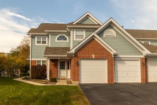 224 Winnsboro Court A, Schaumburg, IL 60193