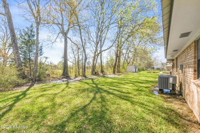 817 Cecile Boulevard, Breaux Bridge, LA 70517