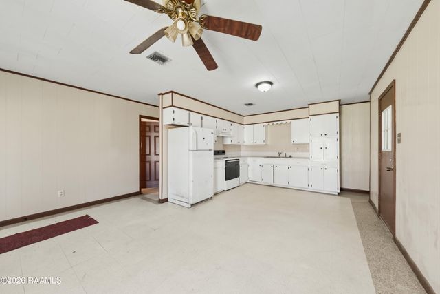 817 Cecile Boulevard, Breaux Bridge, LA 70517