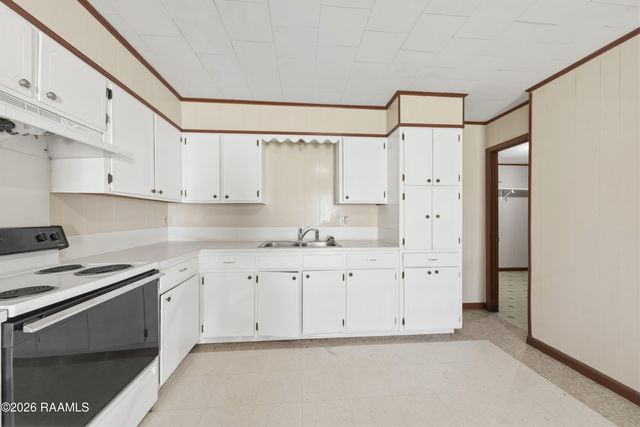 817 Cecile Boulevard, Breaux Bridge, LA 70517