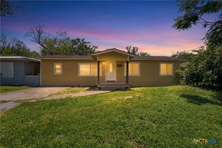 937 Anderson Street, Seguin, TX 78155