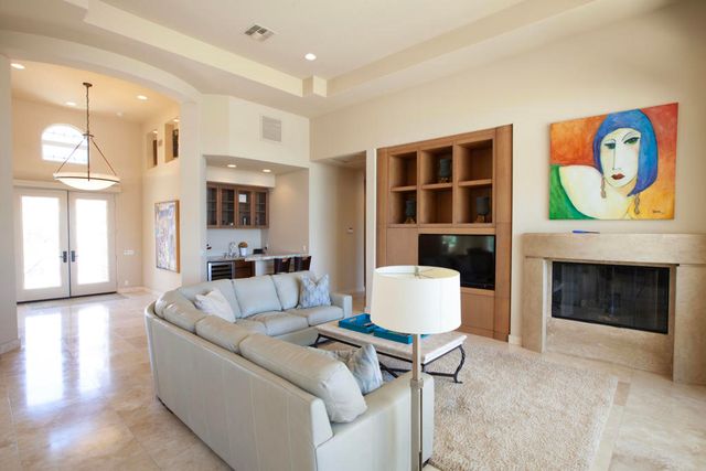 49544 ViA Conquistador, La Quinta, CA 92253