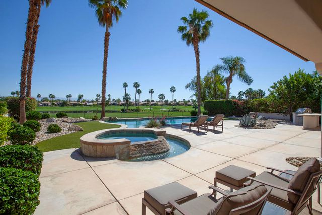 49544 ViA Conquistador, La Quinta, CA 92253