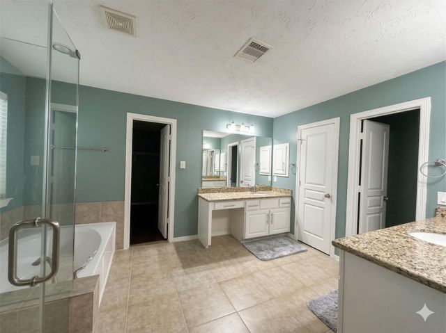 3410 Skyline Village Drive, Houston, TX 77057