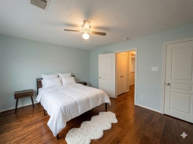 3410 Skyline Village Drive, Houston, TX 77057