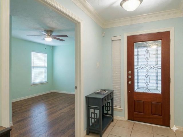 3410 Skyline Village Drive, Houston, TX 77057