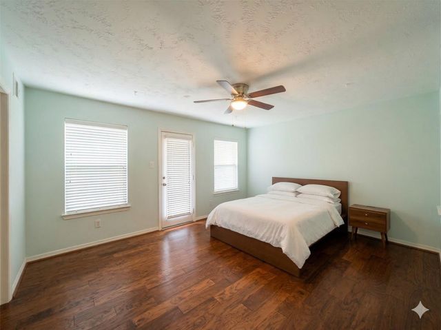 3410 Skyline Village Drive, Houston, TX 77057