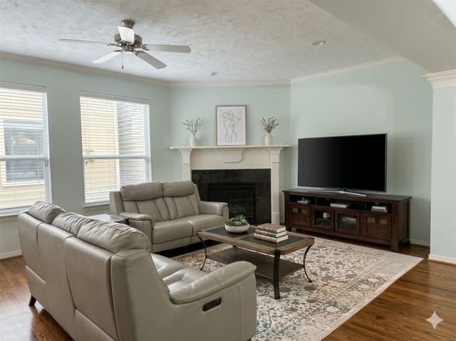 3410 Skyline Village Drive, Houston, TX 77057