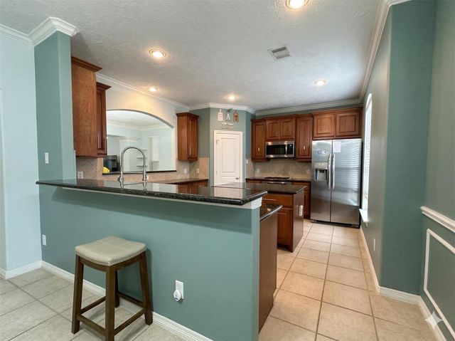 3410 Skyline Village Drive, Houston, TX 77057