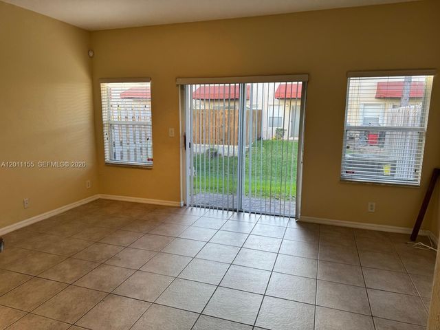 2971 NW 33rd Way, Lauderdale Lakes, FL 33311