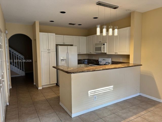 2971 NW 33rd Way, Lauderdale Lakes, FL 33311