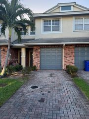 2971 NW 33rd Way, Lauderdale Lakes, FL 33311