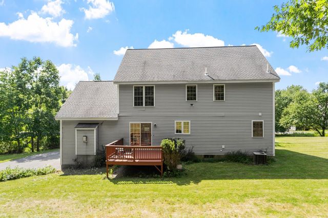 13 Lantern Drive, Sandown, NH 03873