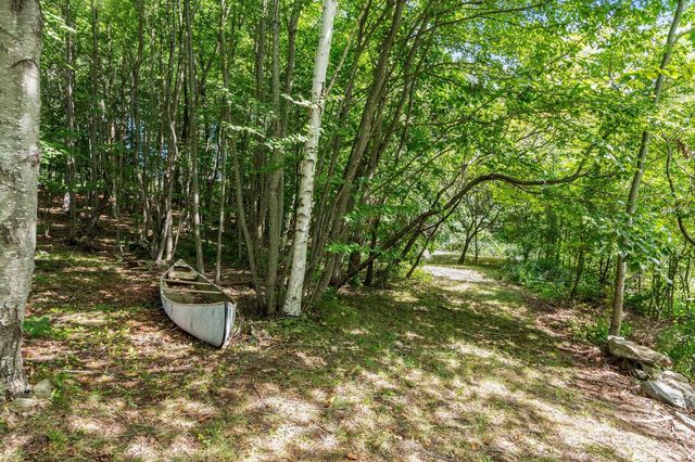 13 Lantern Drive, Sandown, NH 03873