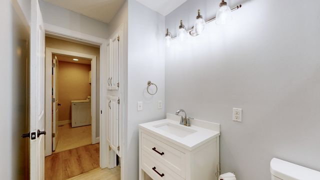 405 Twin Cove Dr, Lebanon, TN 37087